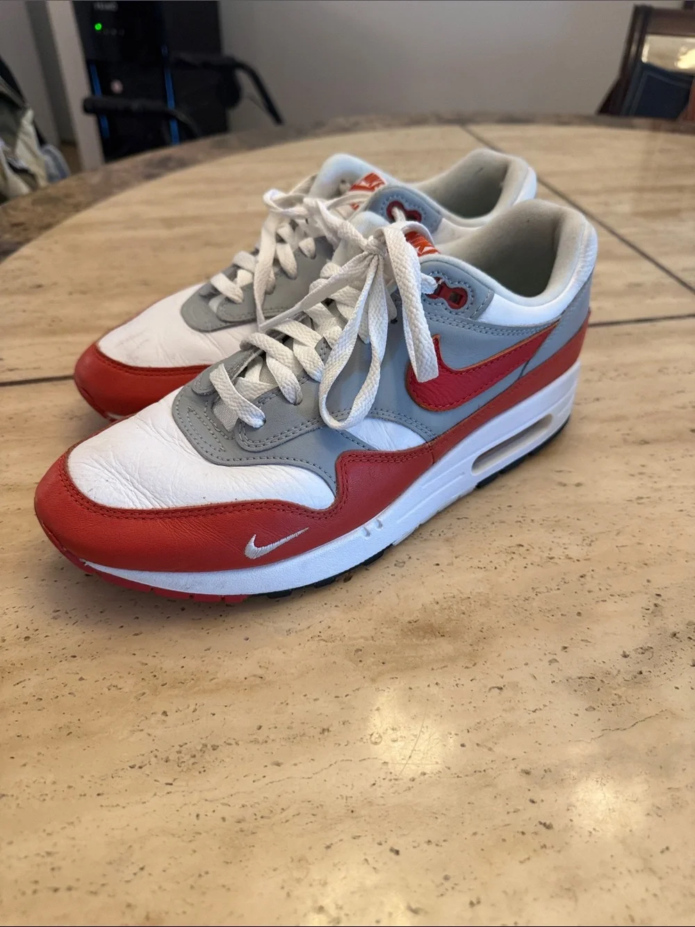 Nike Air Max Men's Athletic martian sunrise,White, Gray, Red